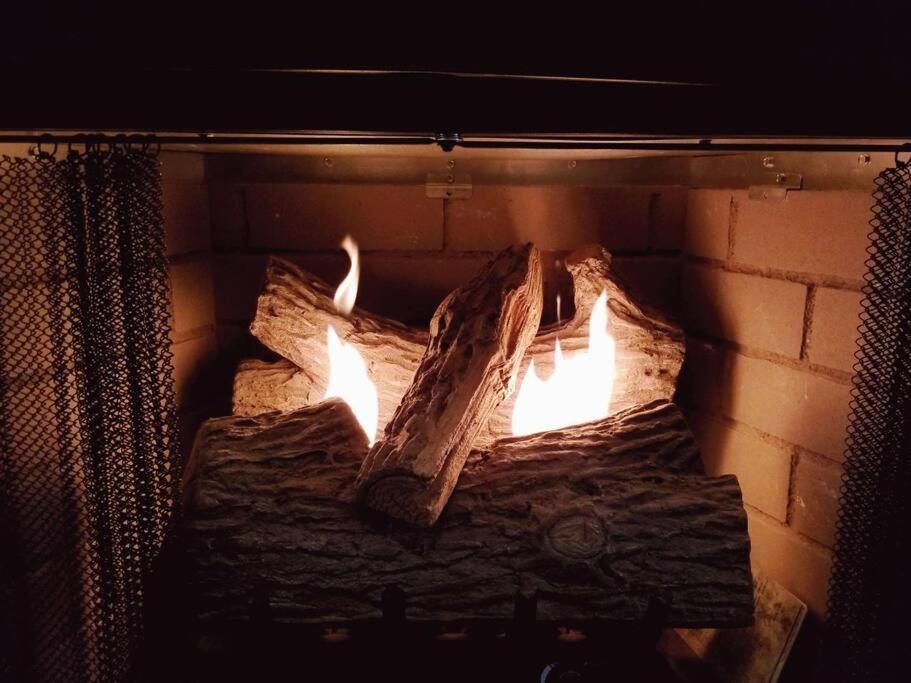 Our Private Wooded Cabin Chatham Экстерьер фото